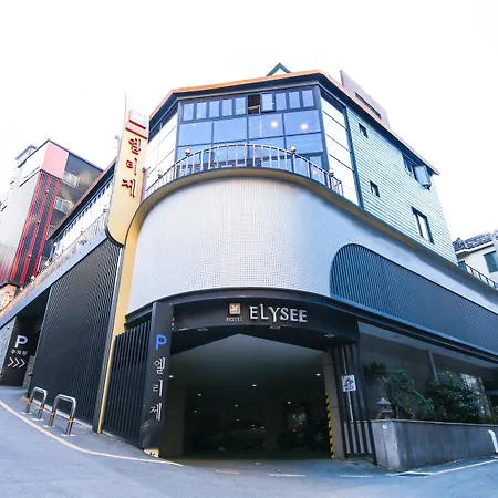 Elysee Hotel