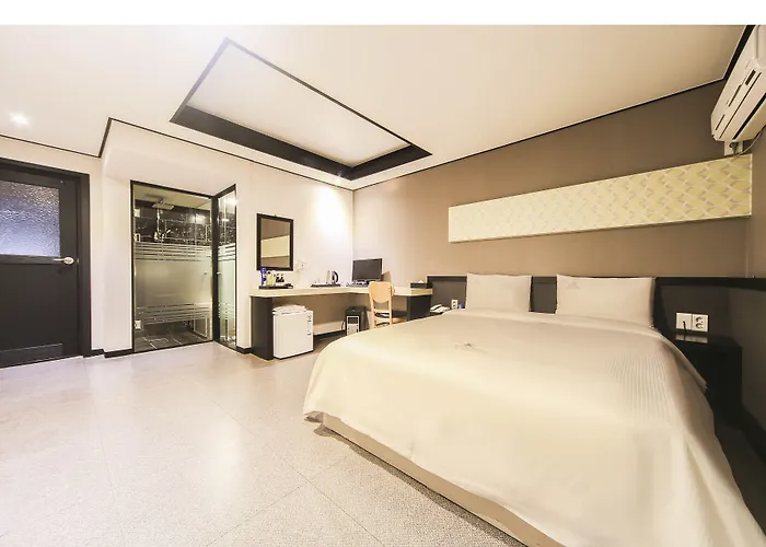 Elysee 3* Busan