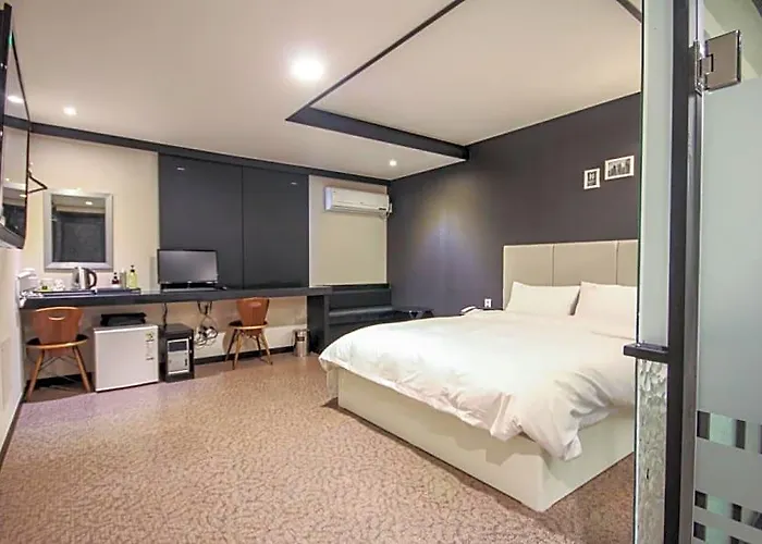 Elysee Busan
