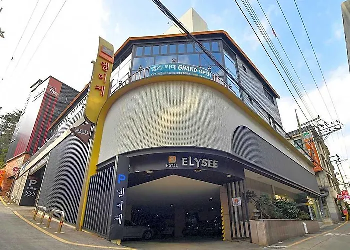 Elysee Hotel 3*