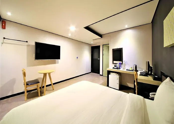 Elysee Busan