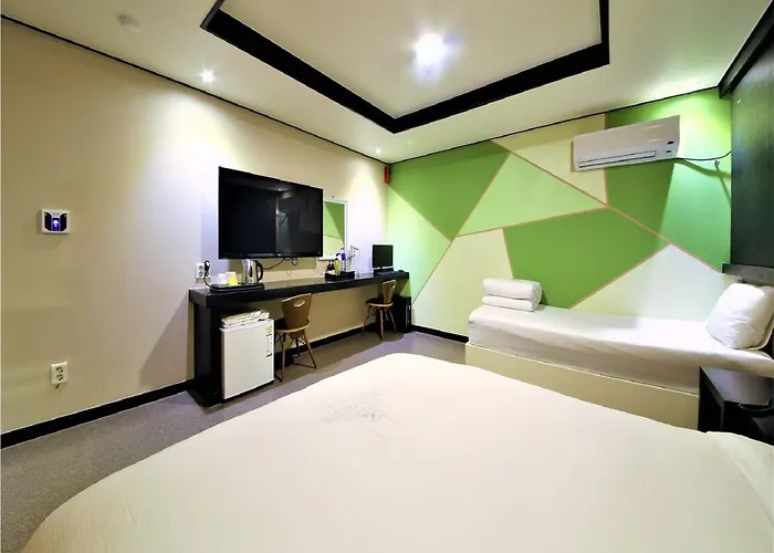 Elysee Hotel 3*