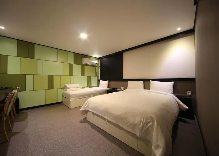 Elysee Busan